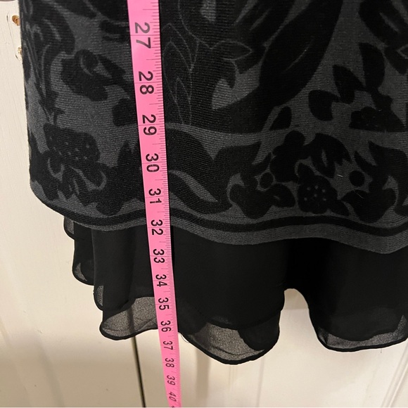 Ice Silk Dark Gray Dress w/ Black Chiffon Hem & Design (1XL) - Picture 5 of 7